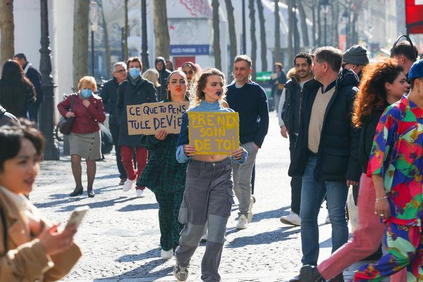 Quels sont les protocoles à respecter en cas d'urgence médicale tard dans la nuit ?