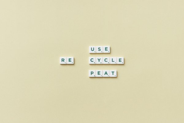 Meilleurs Hébergeurs de Podcasts de Divertissement : Guide Complet et Comparatif d'Avis